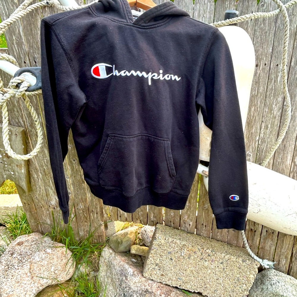 Champion girls, black hooded sweatshirt. Sz large.